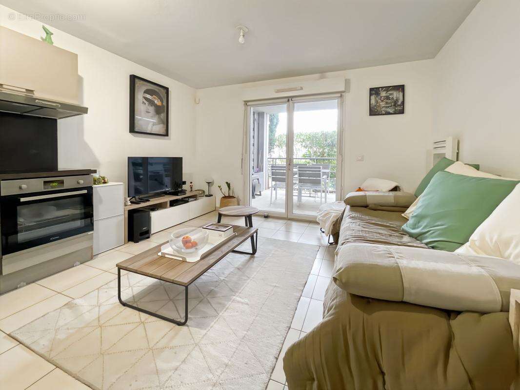 Appartement à ROQUEBRUNE-SUR-ARGENS