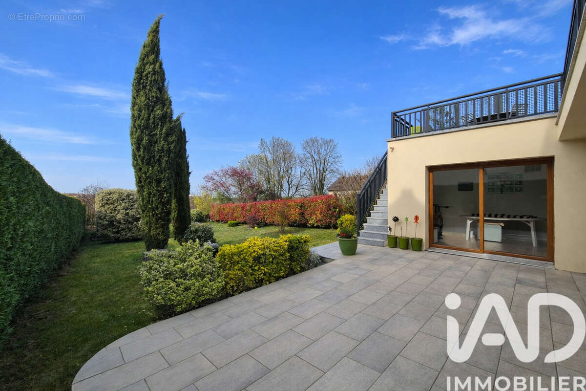 Photo 3 - Maison à MERY-SUR-OISE