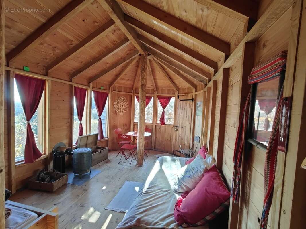 Maison à SAUVESSANGES