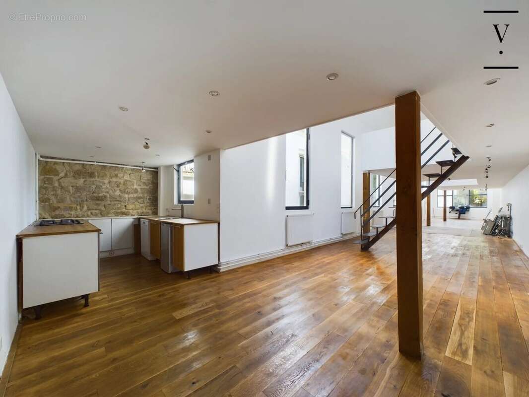 Appartement à PARIS-20E