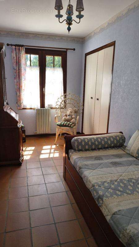 Maison 143 m² à Saint-Julia-De-Bec  - photo 9