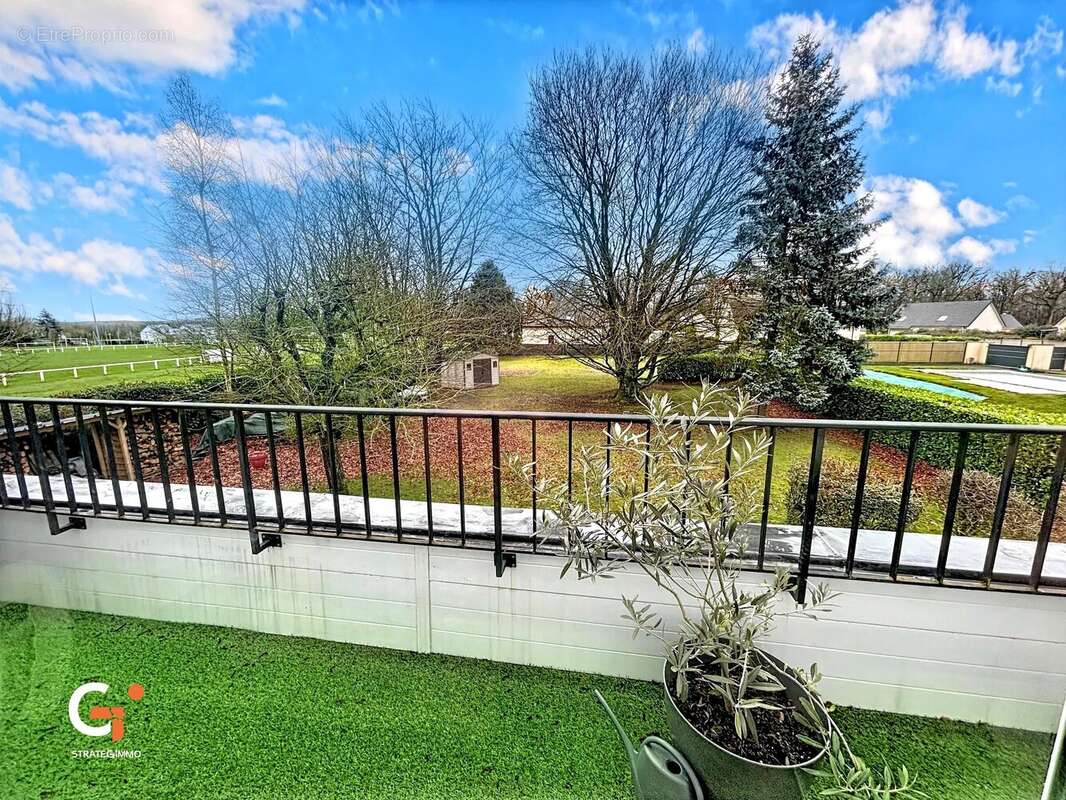 Maison à SAINT-PIERRE-DES-FLEURS