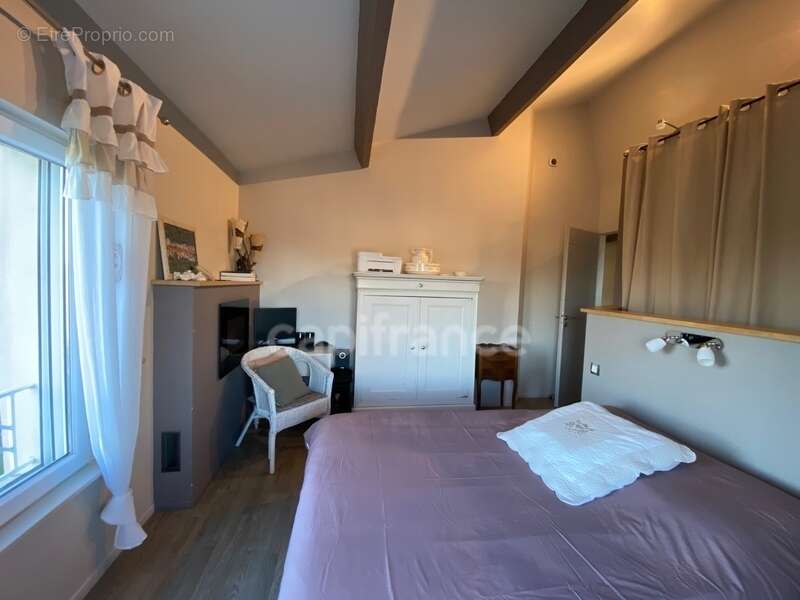 Maison à SAINT-QUENTIN-LA-POTERIE