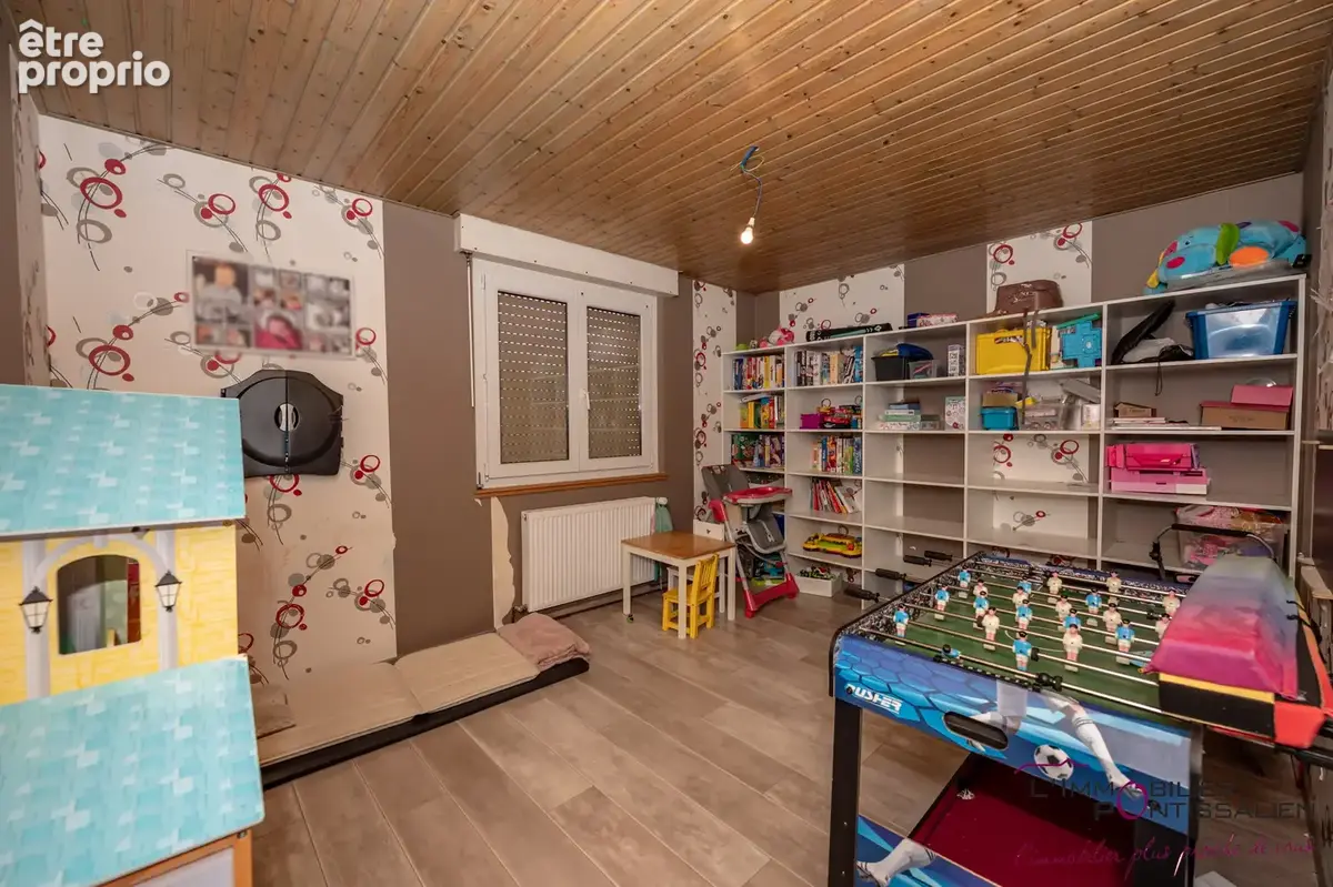 Maison - vuillecin - 200m2 - 6 chambres - photo 10