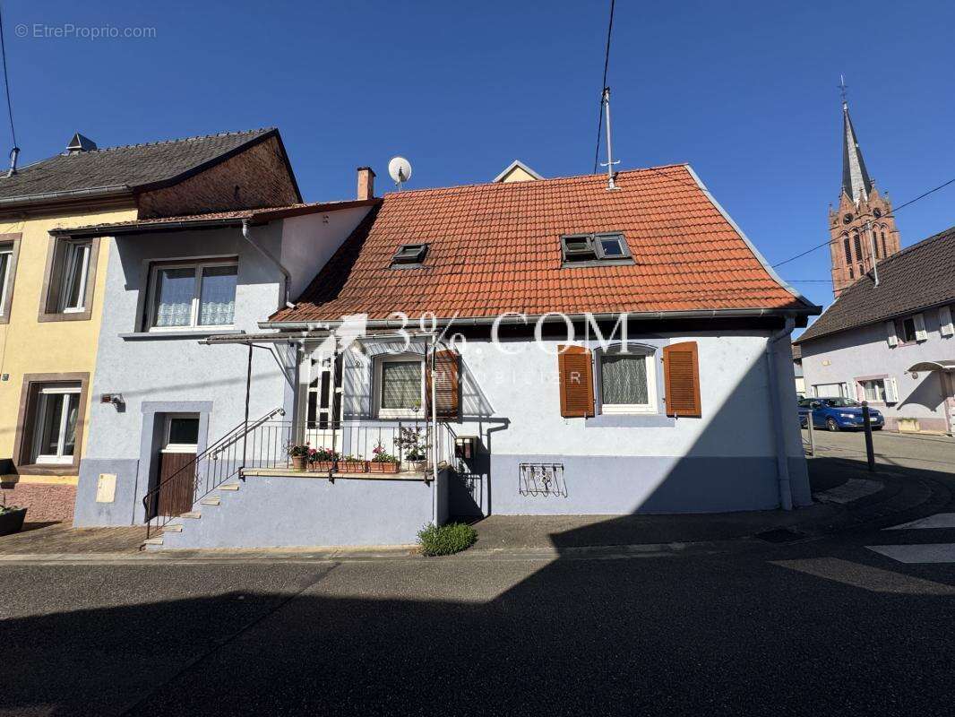 3%COM Maison avec 4 chambres + Grange indépendante - photo 3