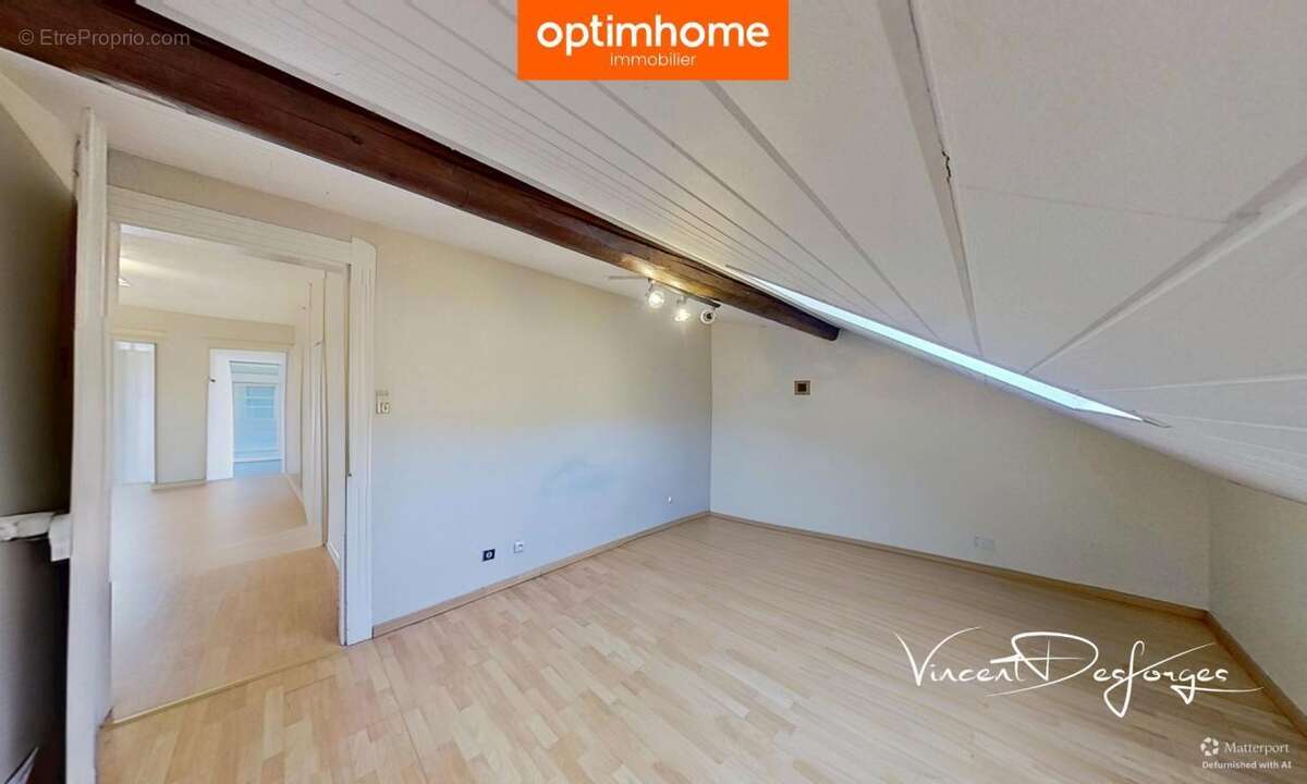 Appartement F4 – 3 chambres – 64,4 m² Carrez / 76 m² au sol – Dernier étage – Hayange – Proximité Luxembourg - photo 7