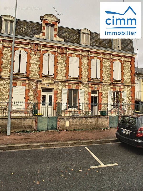 Appartement à CHALETTE-SUR-LOING