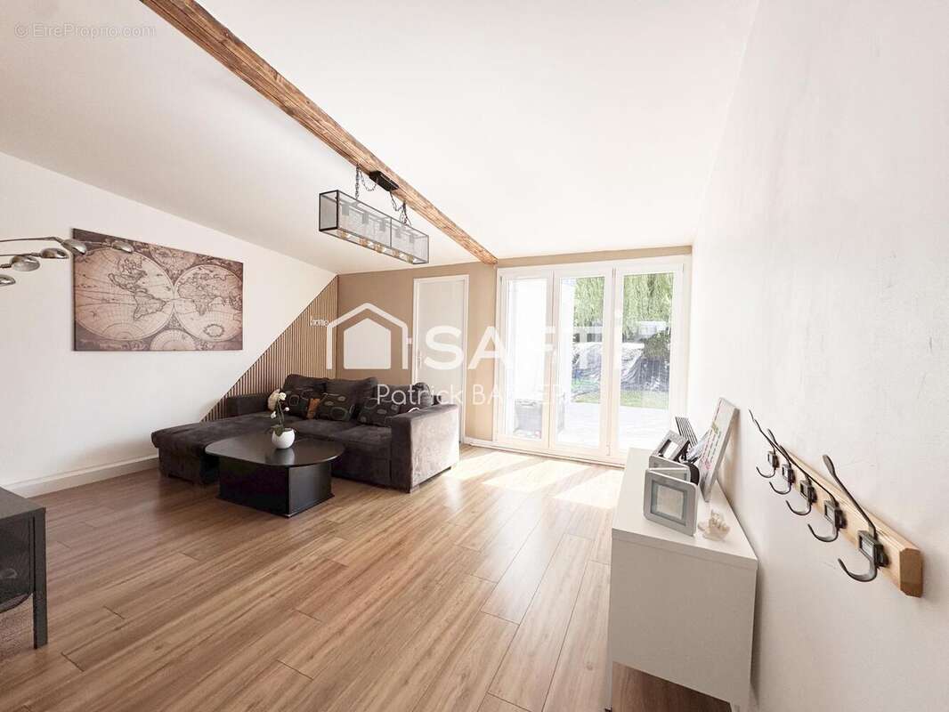 Photo 2 - Maison à MENUCOURT