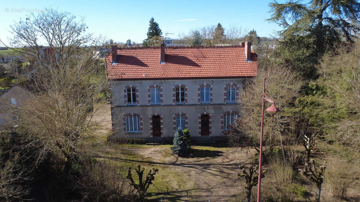 Maison à SANCERGUES
