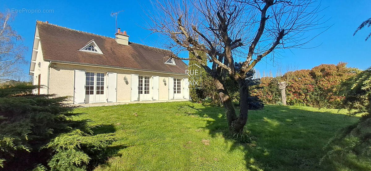 Maison à THURE