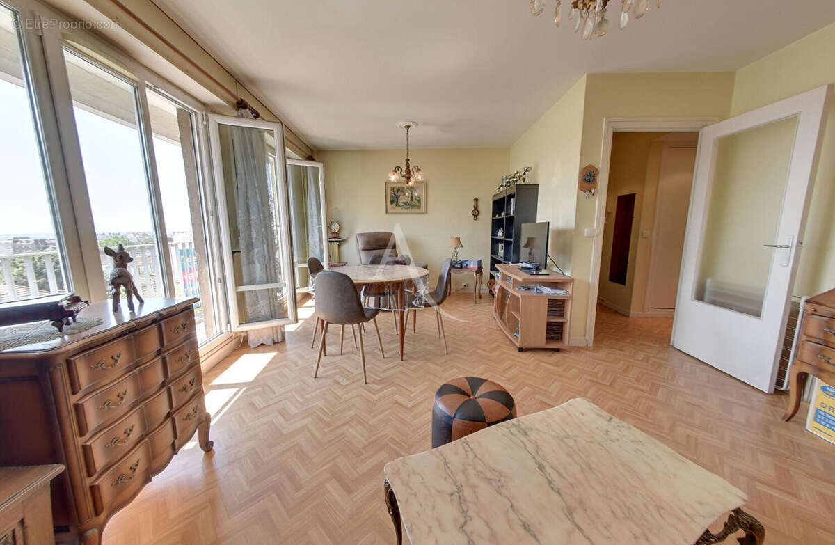 Appartement Nogent Sur Marne 2 pièce(s) 55,58 m2 - photo 2