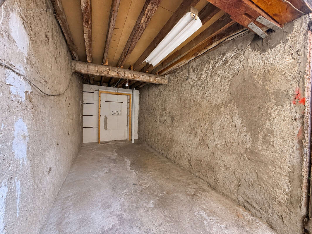 Maison de village d'environ 89m2 avec dépendance, garage et fort potentiel   Le Péage-de-Roussillon - photo 16