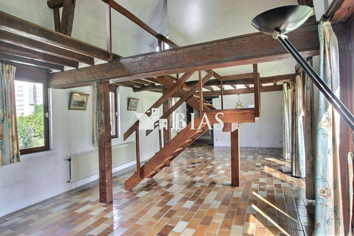 Maison à LA SAUSSAYE