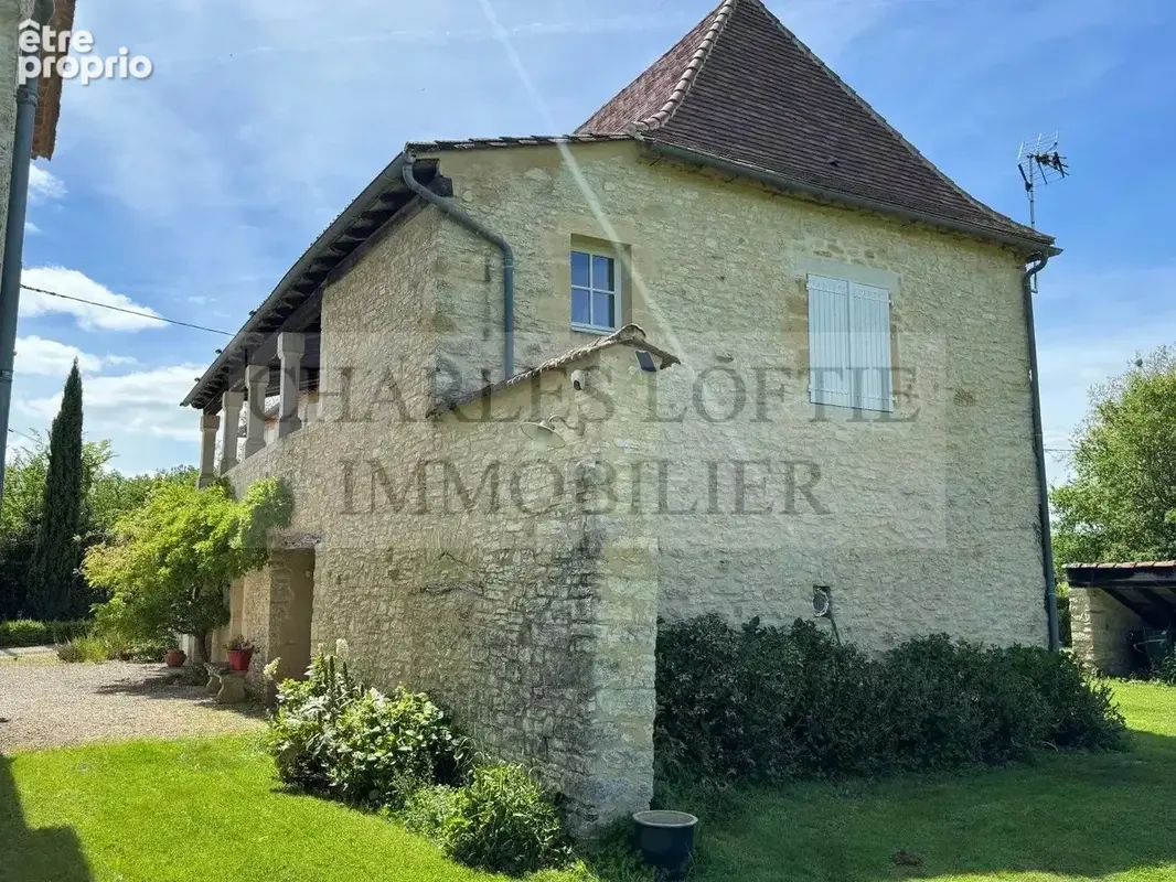Magnifique ensemble comprenant une maison principale et hébergements touristiques sur un terrain de 1.5 ha - photo 31