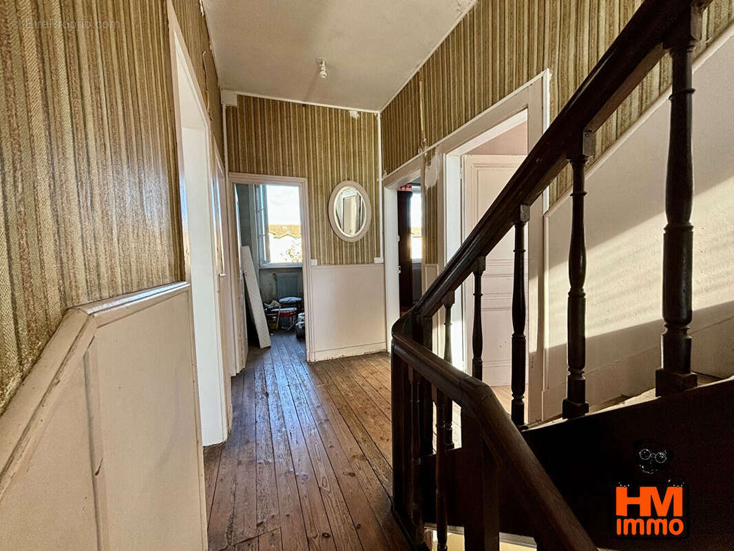 Maison à CONDAT-SUR-VIENNE