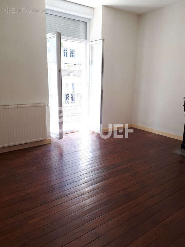 Appartement à VALS-LES-BAINS