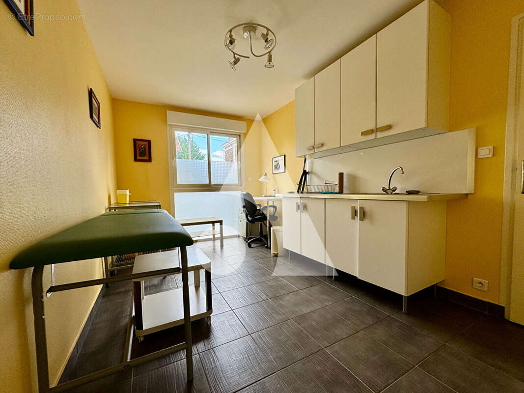 Commerce à CORBEIL-ESSONNES