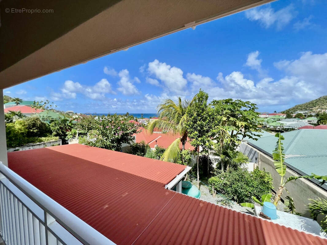 Maison à CAPESTERRE-BELLE-EAU