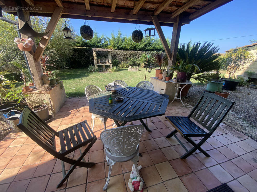 Maison à BOURDELLES