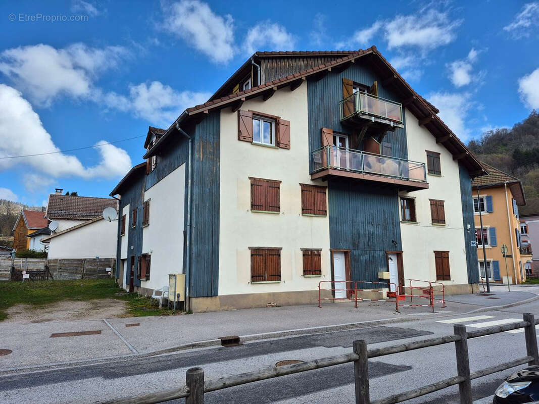 Appartement rénové de plus de 80m² - photo 3