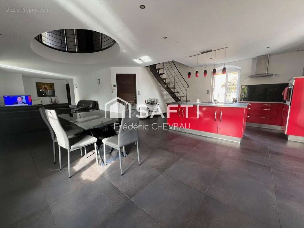 Photo 3 - Maison à PONT-DE-VEYLE