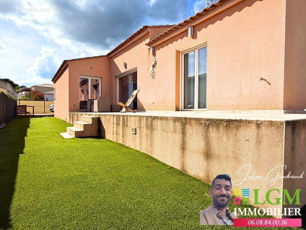 NÎMES - PETIT VEDELIN  - Maison contemporaine d’exception avec piscine chauffée & grand garage - 156 m² de confort et de lumière - photo 15