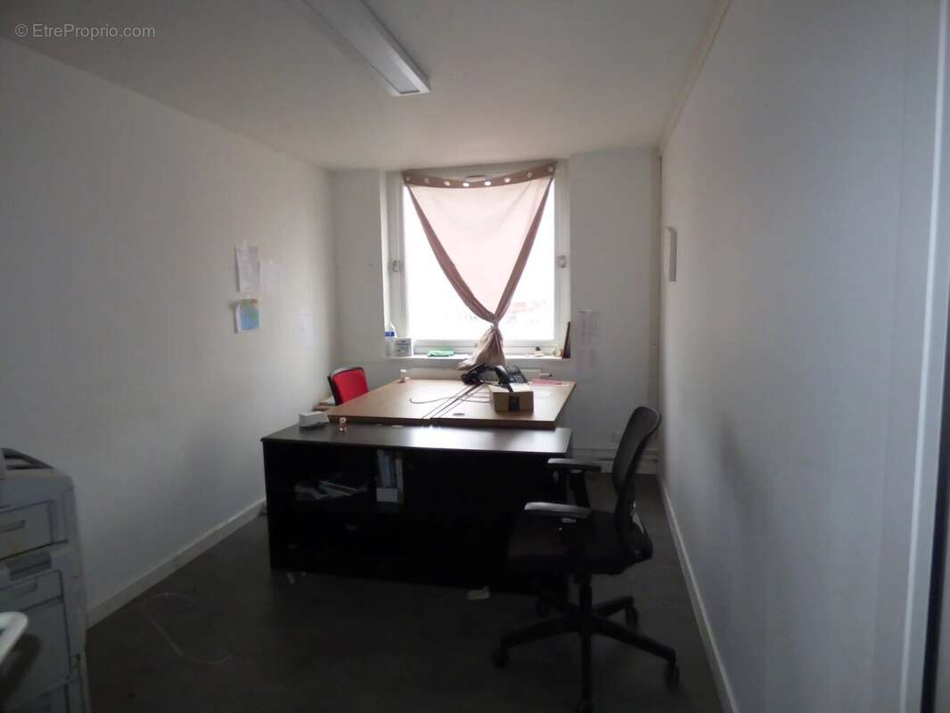 Commerce à COURCOURONNES