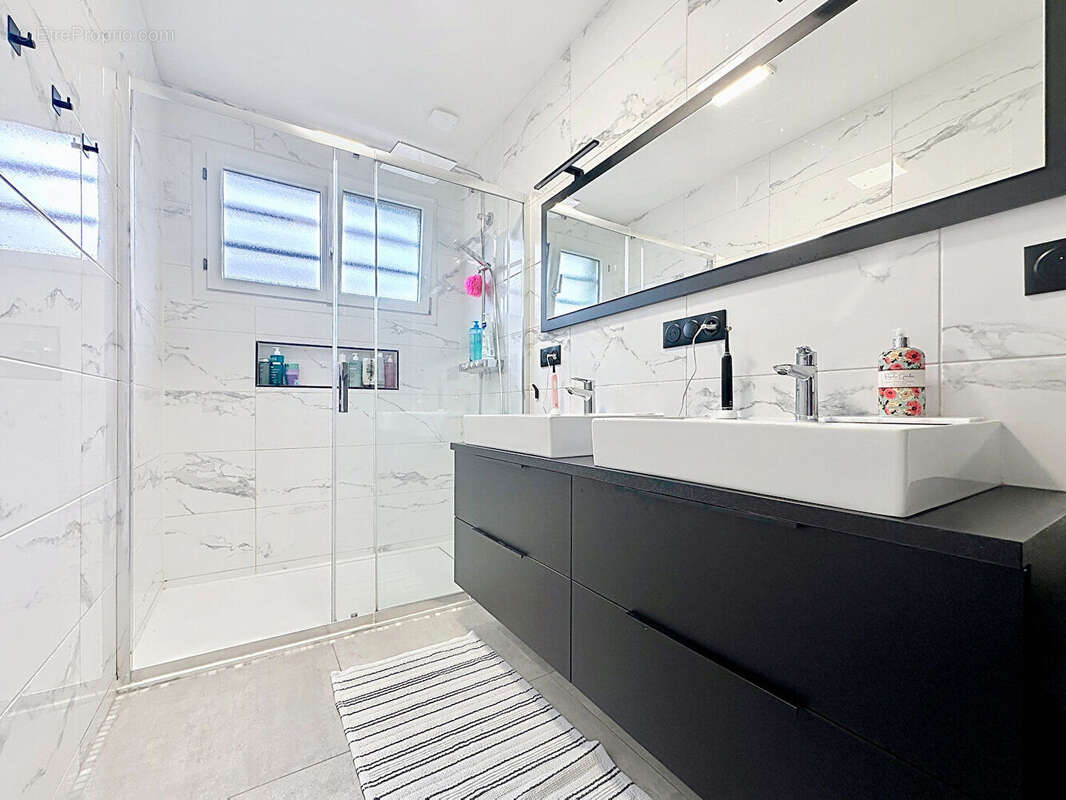 Maison à MAINVILLIERS