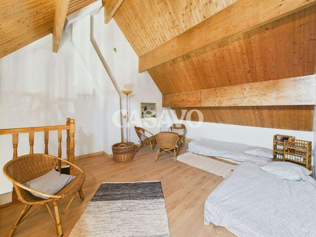 Vente Maison 6 pièces de 226m² - 95410 Groslay - photo 16