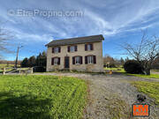 Maison à SAINT-YRIEIX-LA-PERCHE