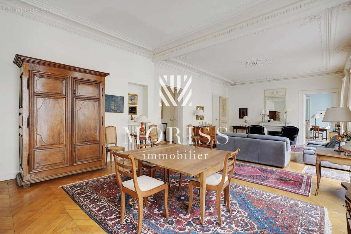 Appartement à PARIS-9E