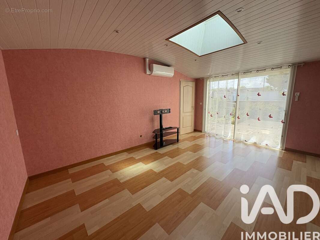 Photo 7 - Maison à VASLES