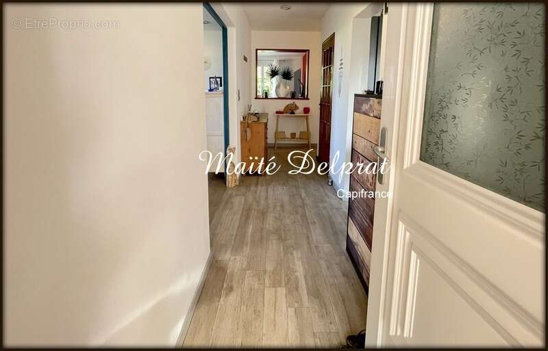 A vendre Carpentras - Maison familiale rénovée avec piscine et garage 210m² - photo 4