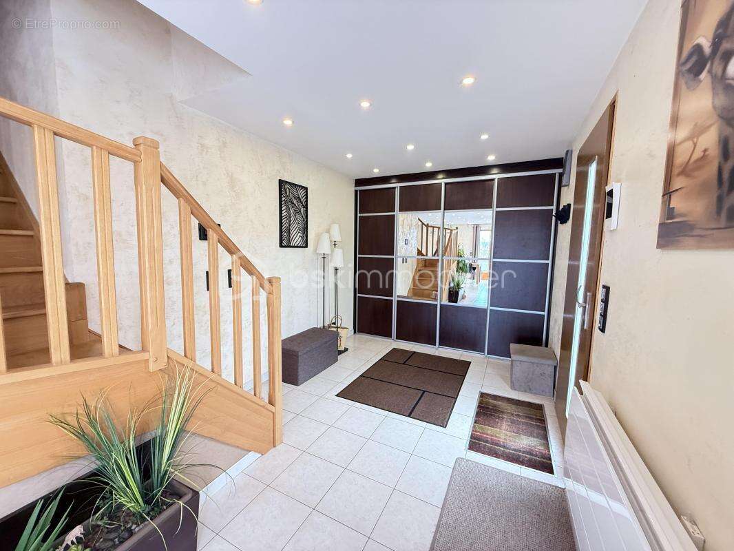 Maison à PONT-L&#039;EVEQUE