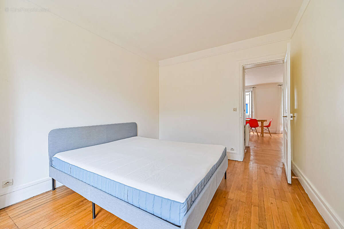Appartement à PARIS-11E