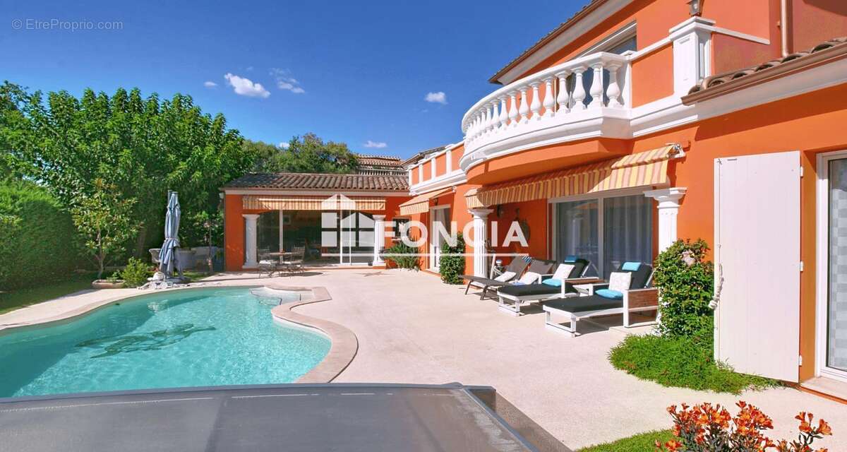 Maison à FREJUS