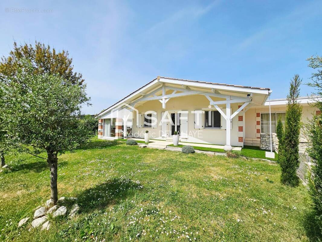 Photo 1 - Maison à CASTELNAU-DE-MEDOC