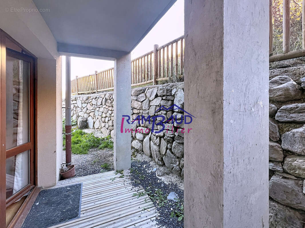 Appartement T2 bis avec balcon, accès pistes et piscine - photo 3