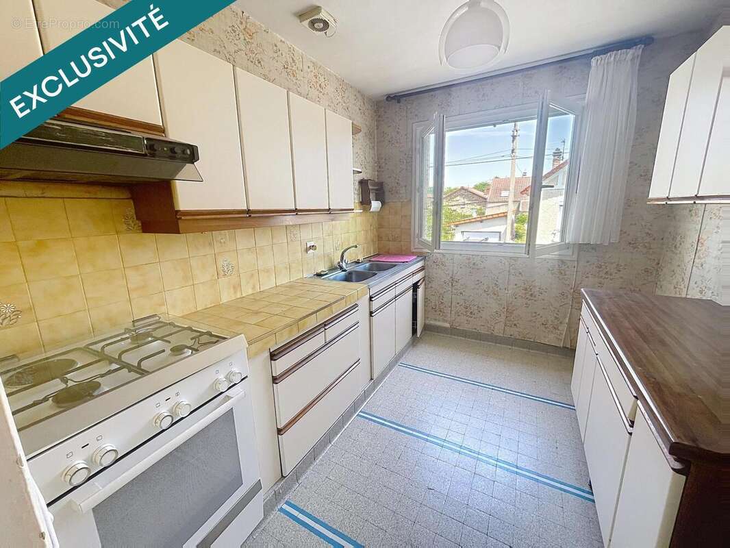 Maison 142 m² à Villeneuve-Le-Roi  - photo 7