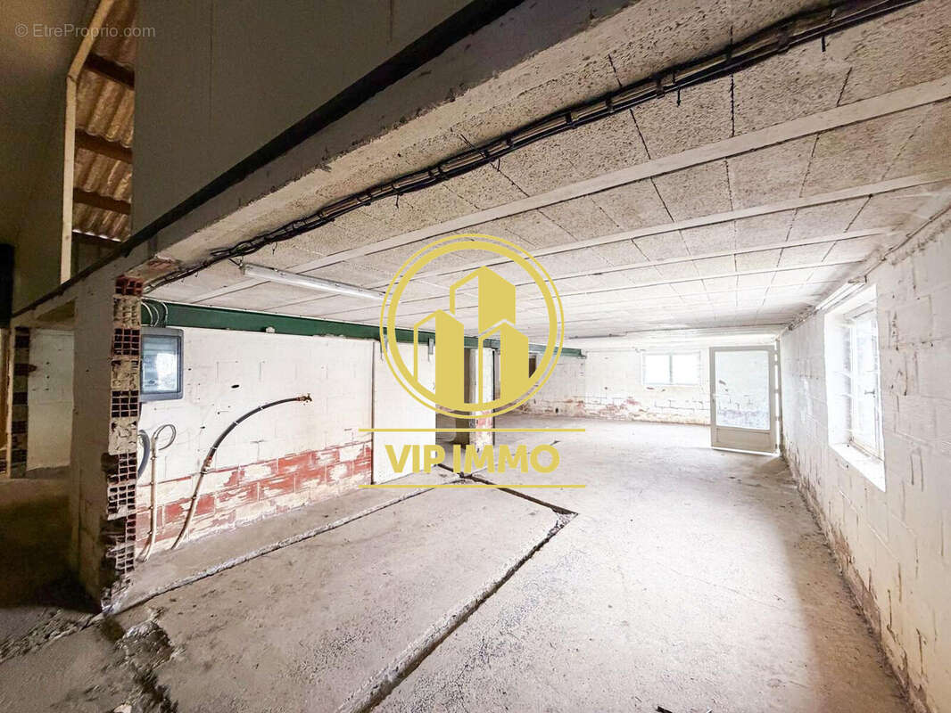 Commerce 240 m² à Marcq-En-Baroeul  - photo 4