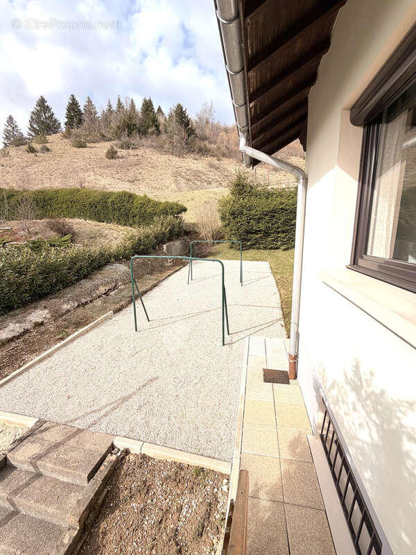 Maison à LA CLUSE-ET-MIJOUX