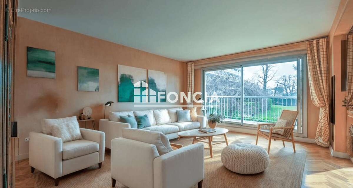Appartement à VERSAILLES