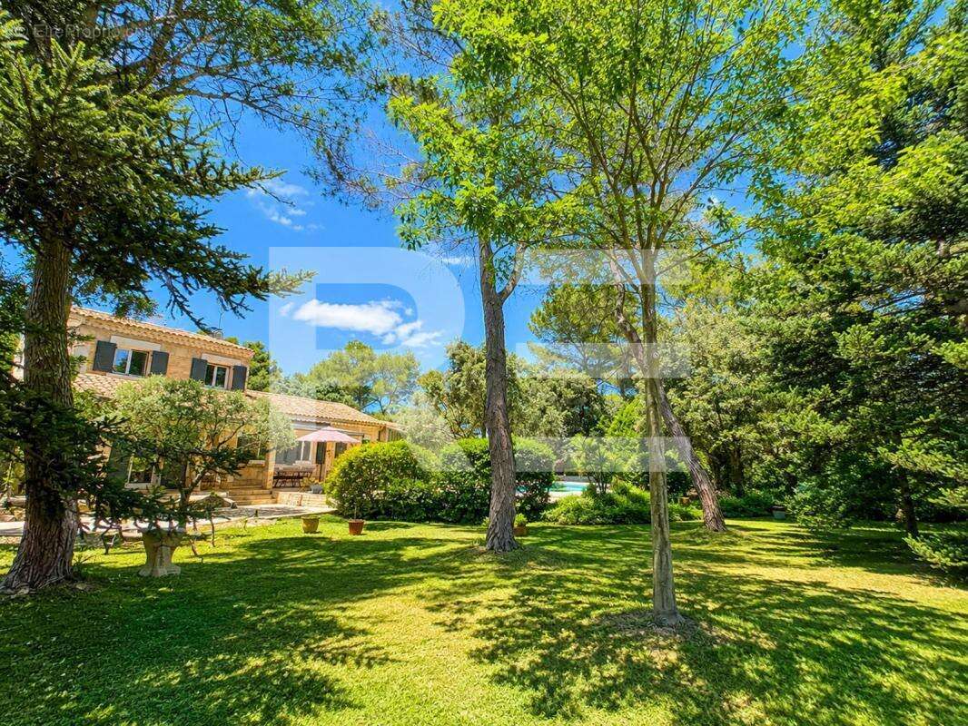 Villa de 154m² sur terrain arbore de 3259m² piscine nimes - photo 3