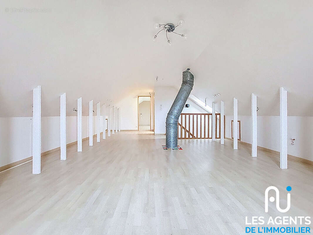 Maison à OUZOUER-LE-MARCHE