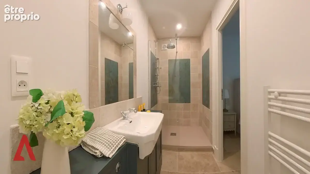 Grange d'exception rénovée avec deux suites, piscine - photo 5