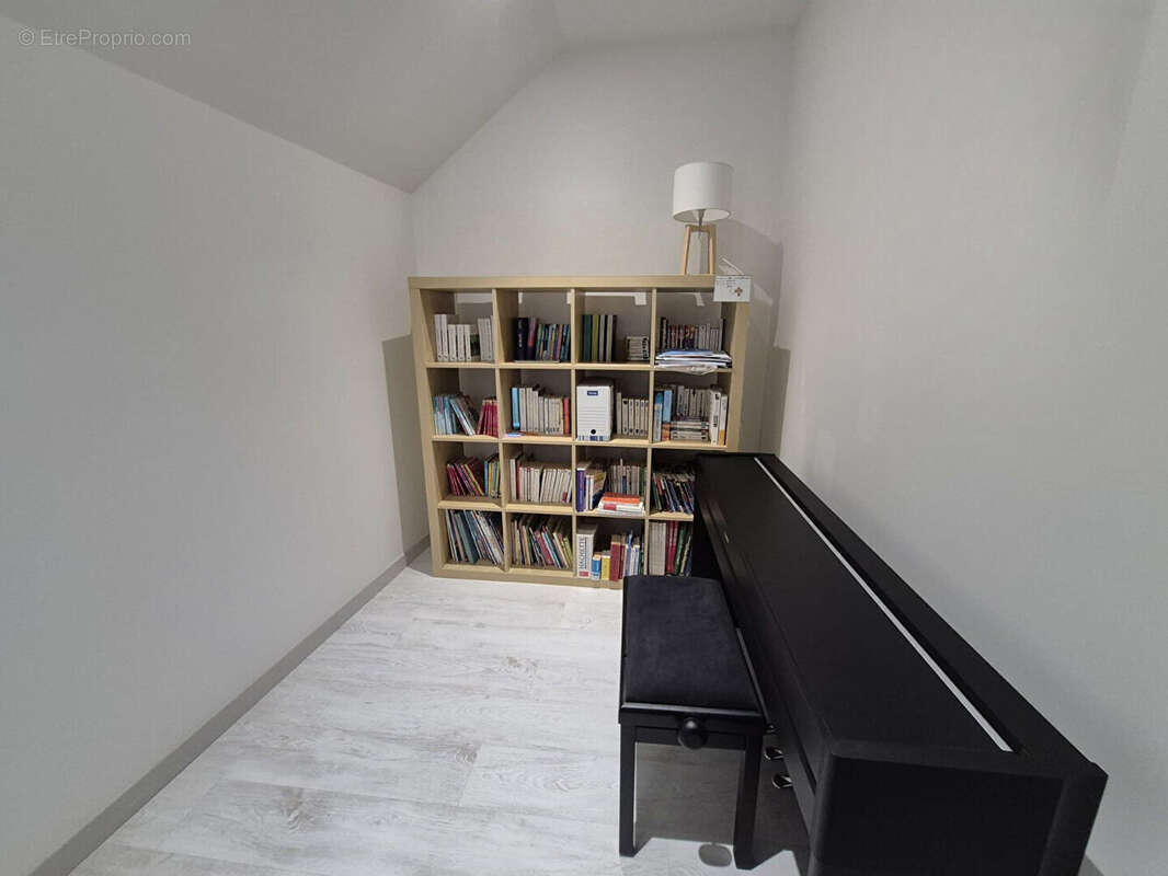 Maison entièrement  rénovée  113 m² - photo 9