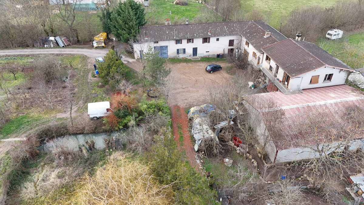 Maison à CORCELLES-EN-BEAUJOLAIS