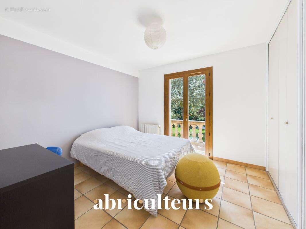 Maison à POURRIERES