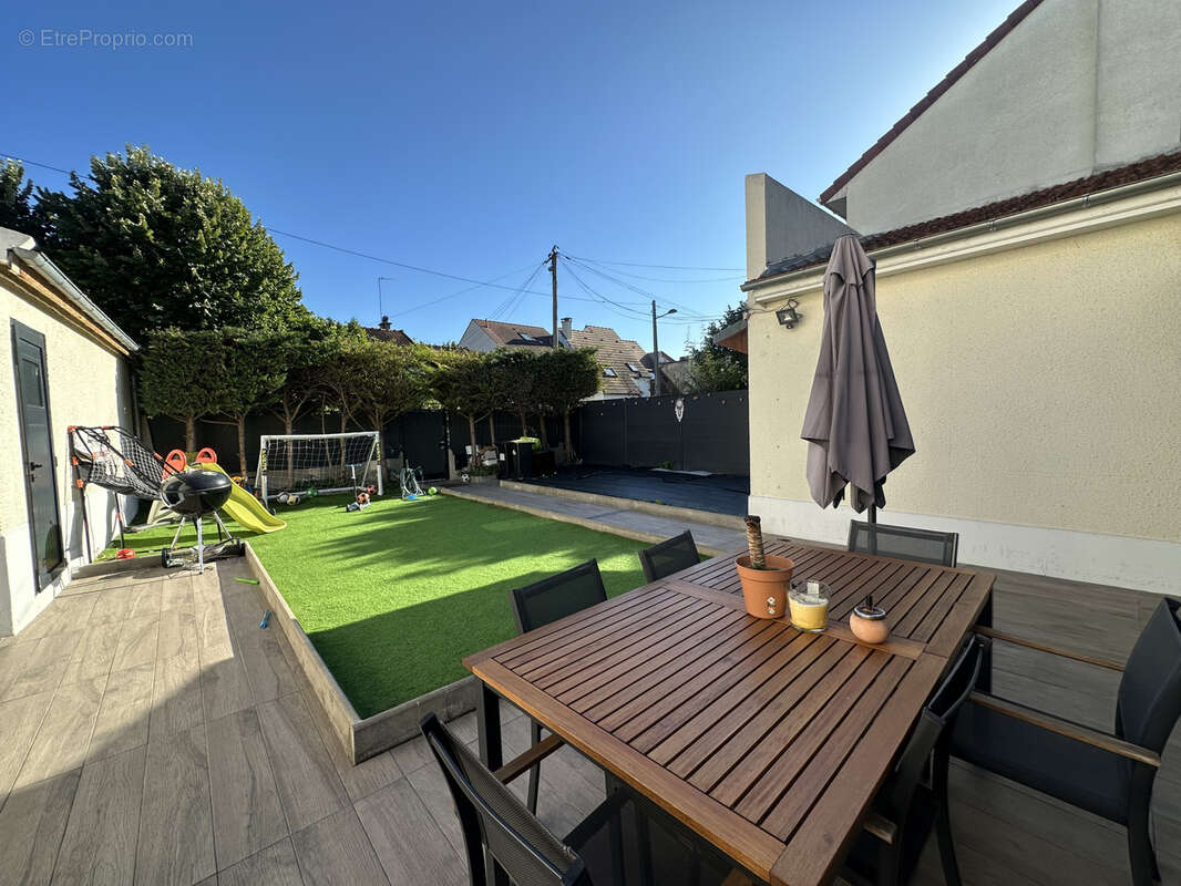 Maison à CHAMPIGNY-SUR-MARNE