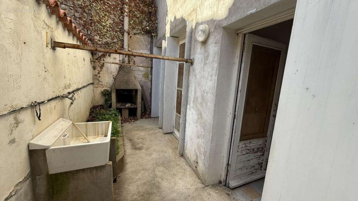 Maison 190 m² à Olonzac  - photo 2